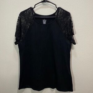 Torrid short sleeve tee t shirt lace sleeve